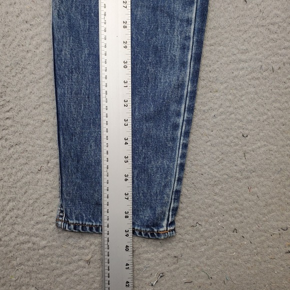 New York & Company Dream Curvy Boyfriend Jeans Womens 8 Blue Denim Distressed - Picture 3 of 10